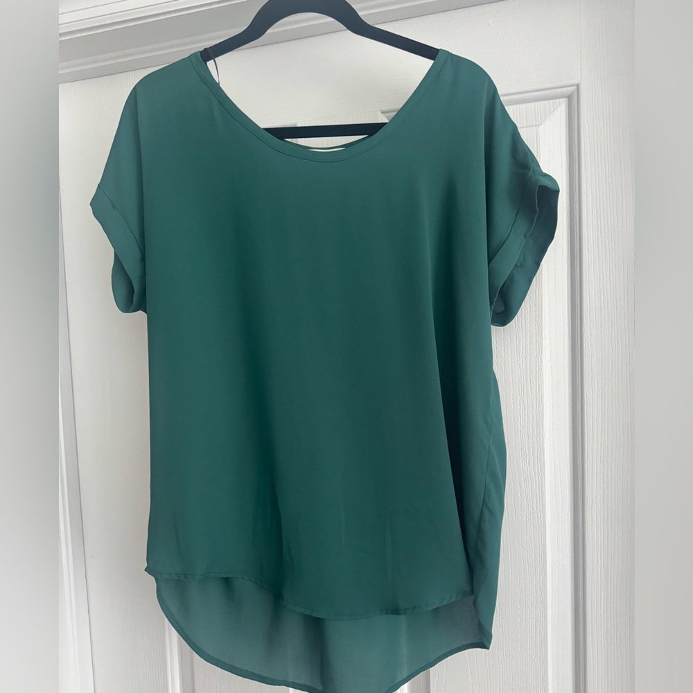 Pleione Emerald Green Pleated Back Short Sleeve Top